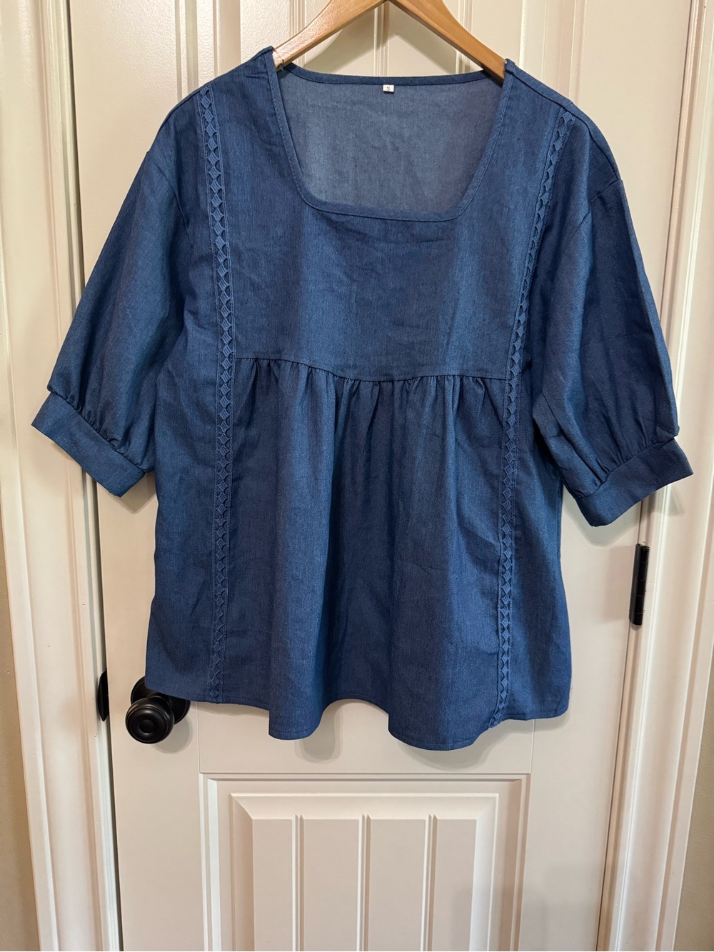 Boutique Denim-Style Lace Trim Babydoll Top Size Small